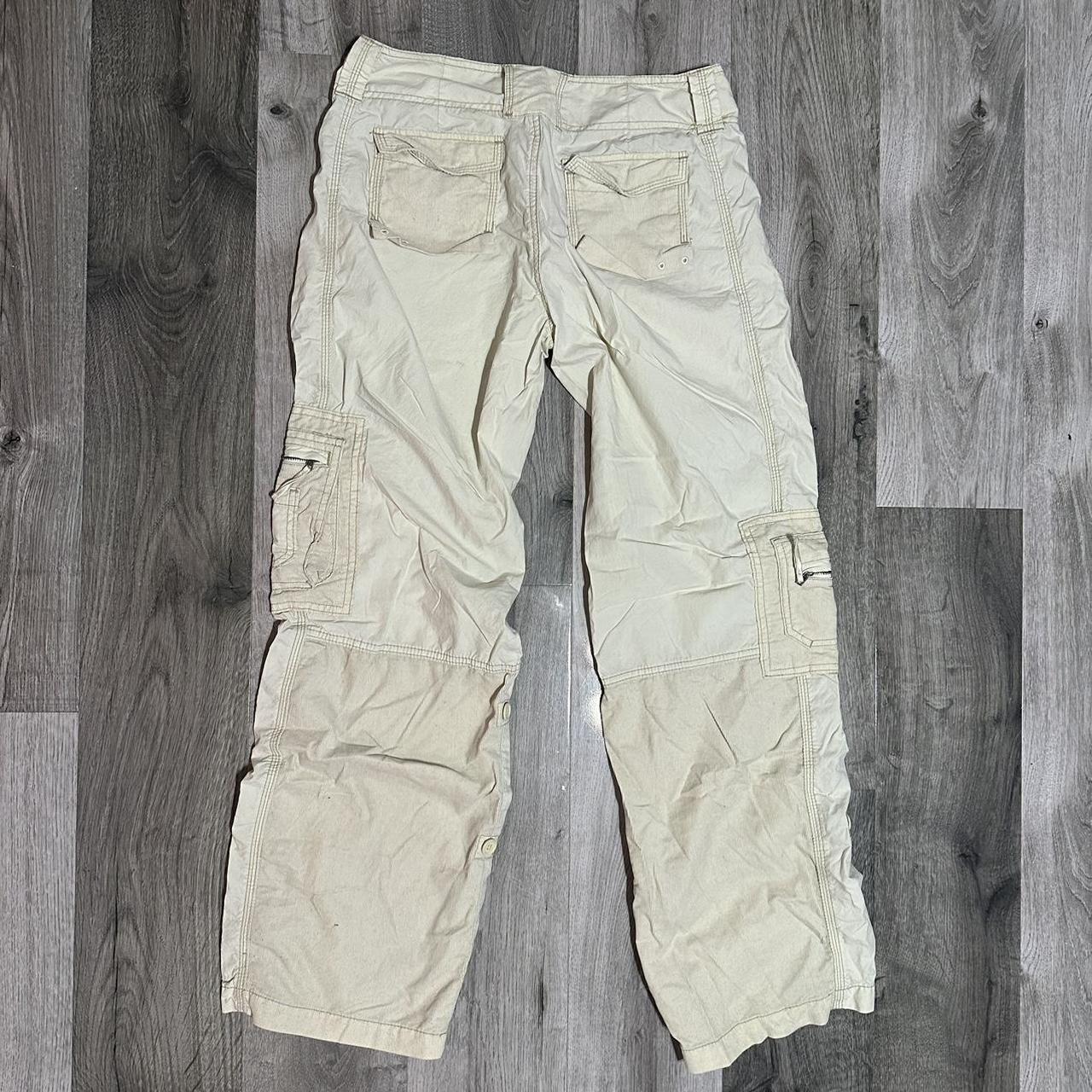 early 2000s Abercrombie and fitch cargo pants true... - Depop