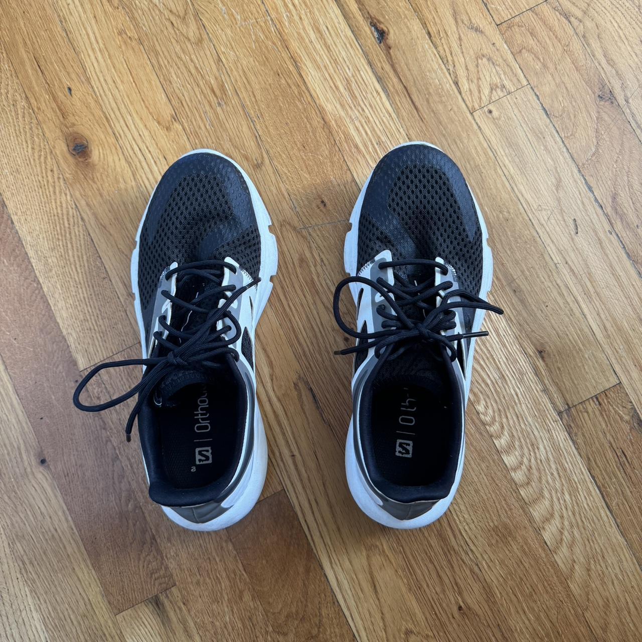 Salomon running shoes - Depop