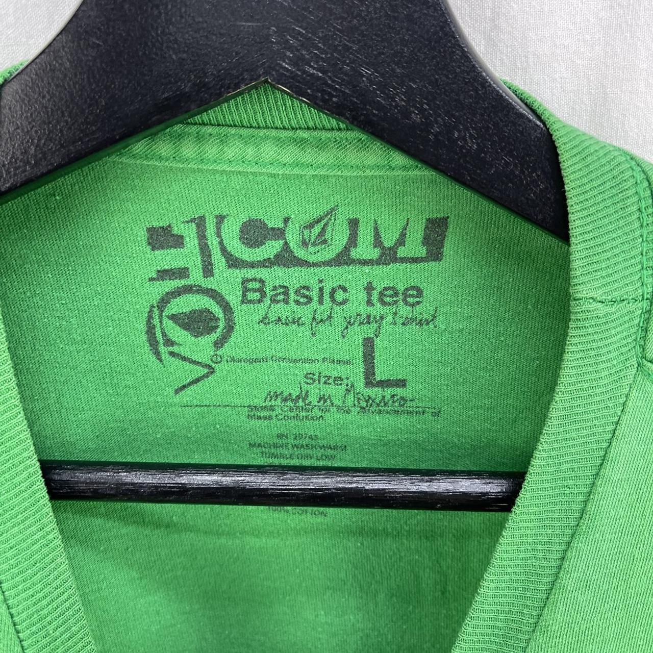 Volcom Men's Green and Black T-shirt | Depop