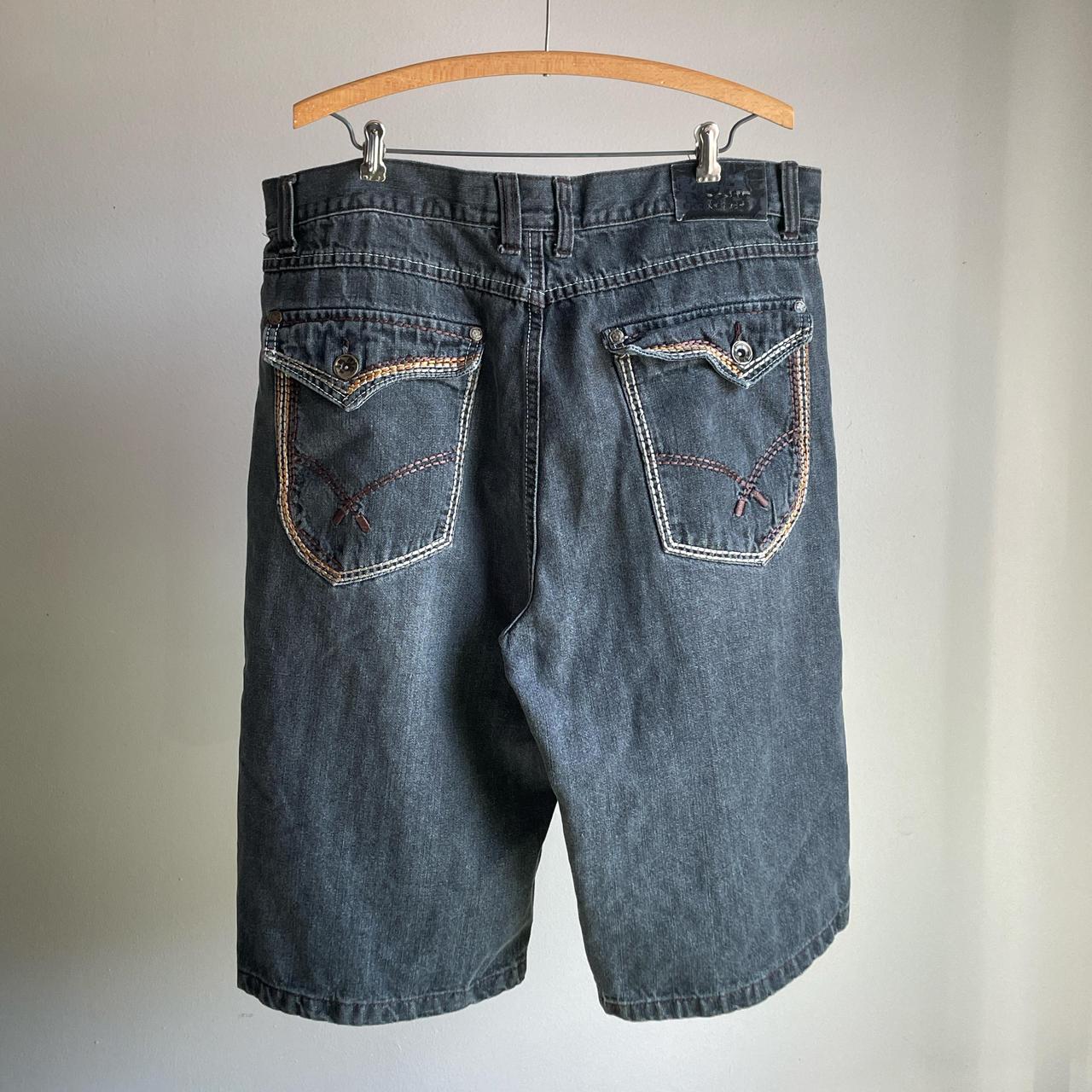 item listed by pastoverpresent