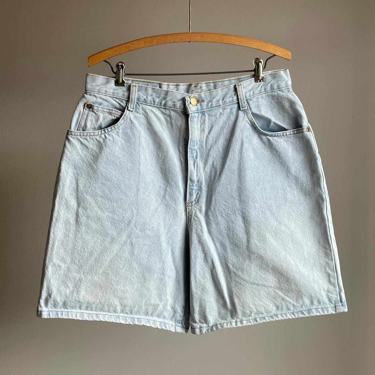 item listed by pastoverpresent