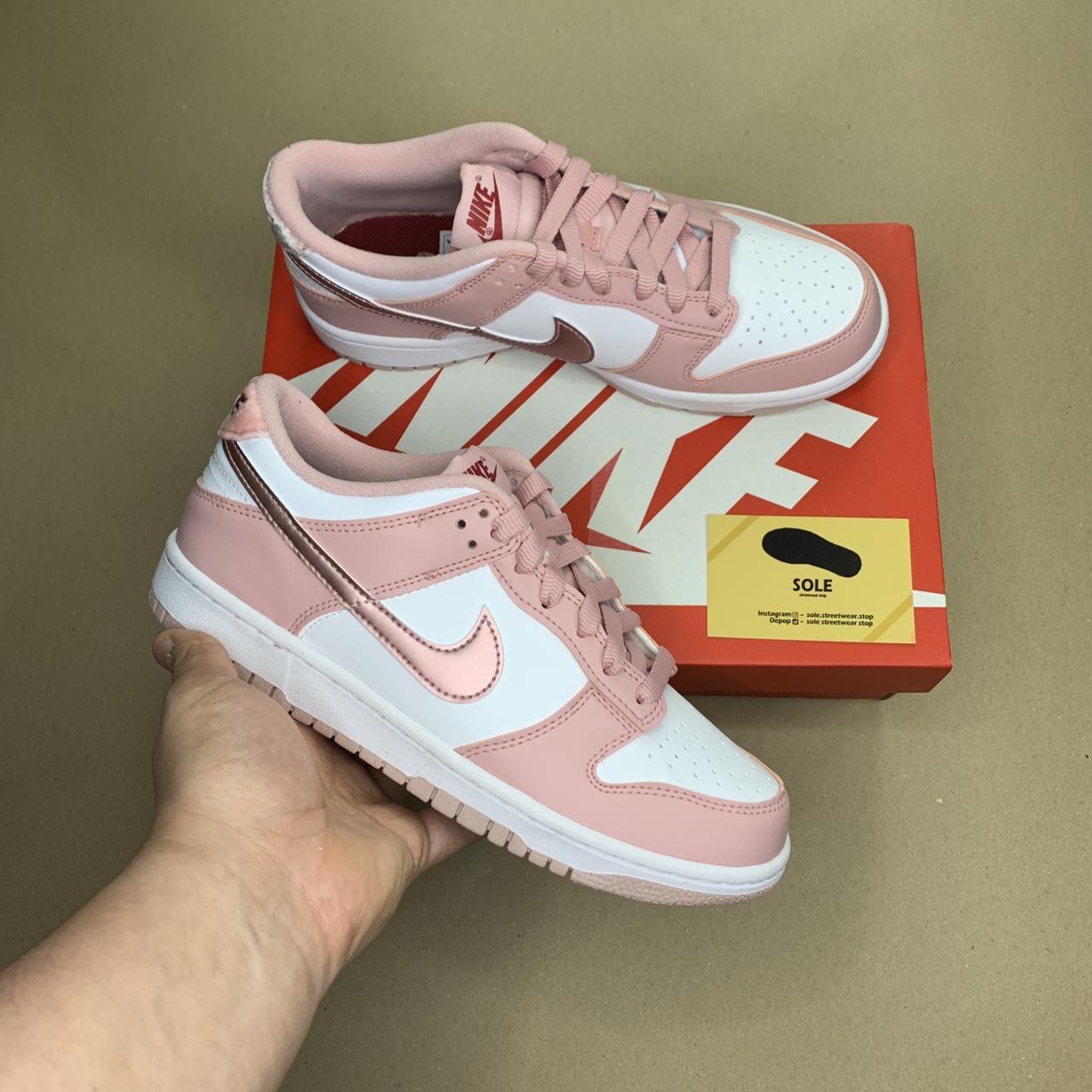 Nike White and Pink Trainers | Depop