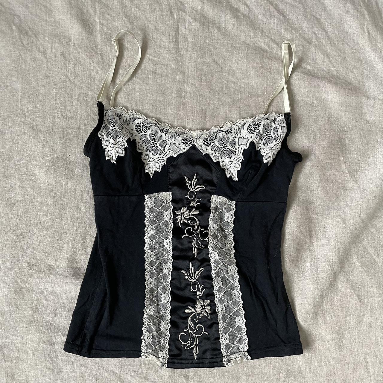 morgan de toi whimsigoth grunge black and white... - Depop