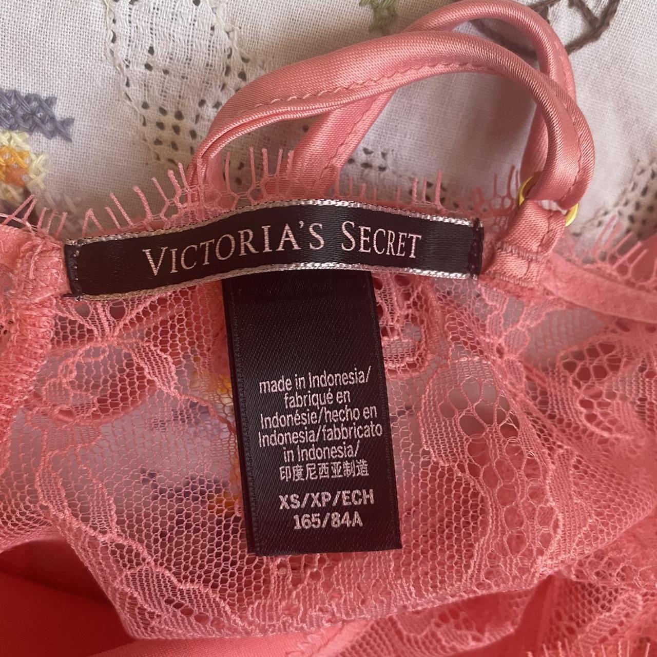 Women's Pink Vestundershirts Depop