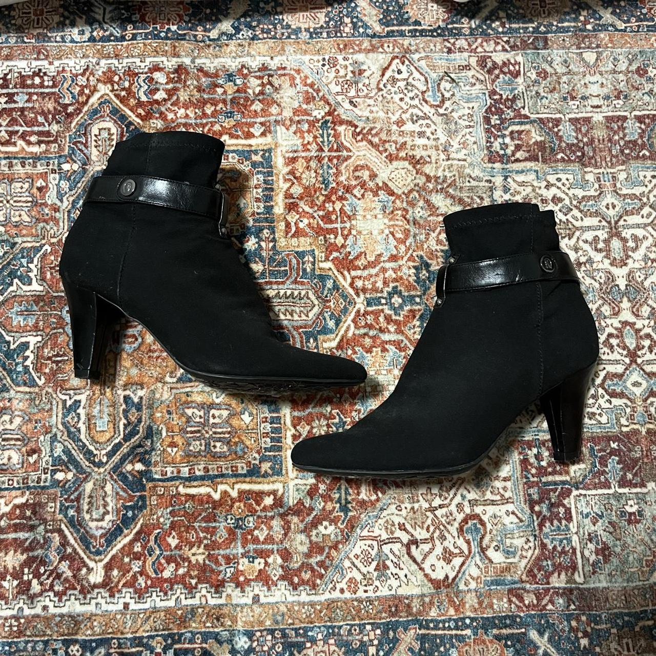 Etienne Aigner Black heeled ankle booties