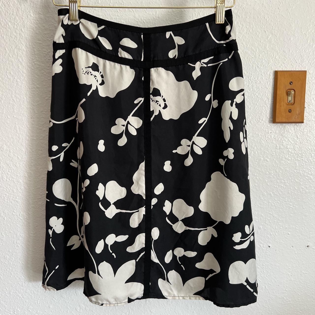 Vintage Y2K Anne Klein 100% Silk Skirt Size 4 Waist... - Depop