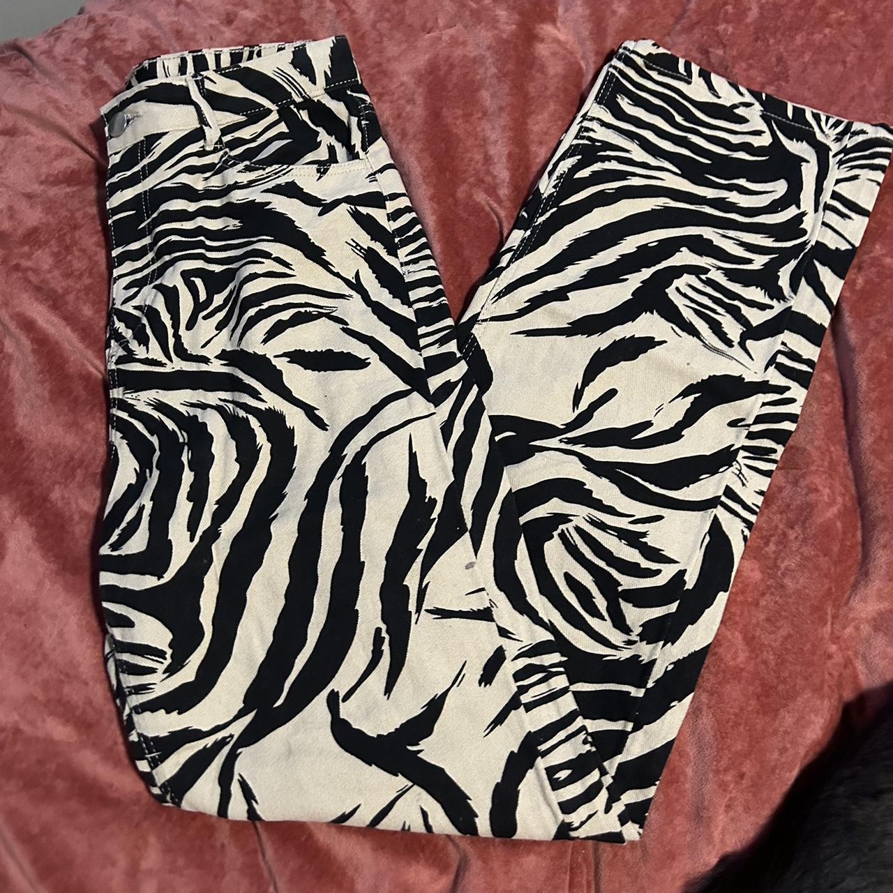 Black And White Print Pants.The cutest straight leg black and white print pants,... - Depop