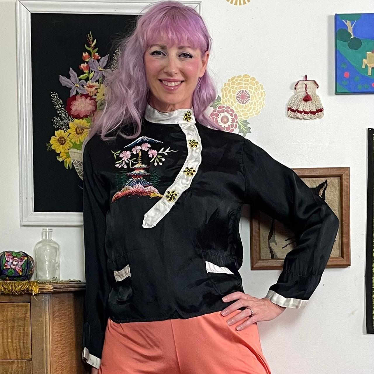 item listed by vintagepussycat