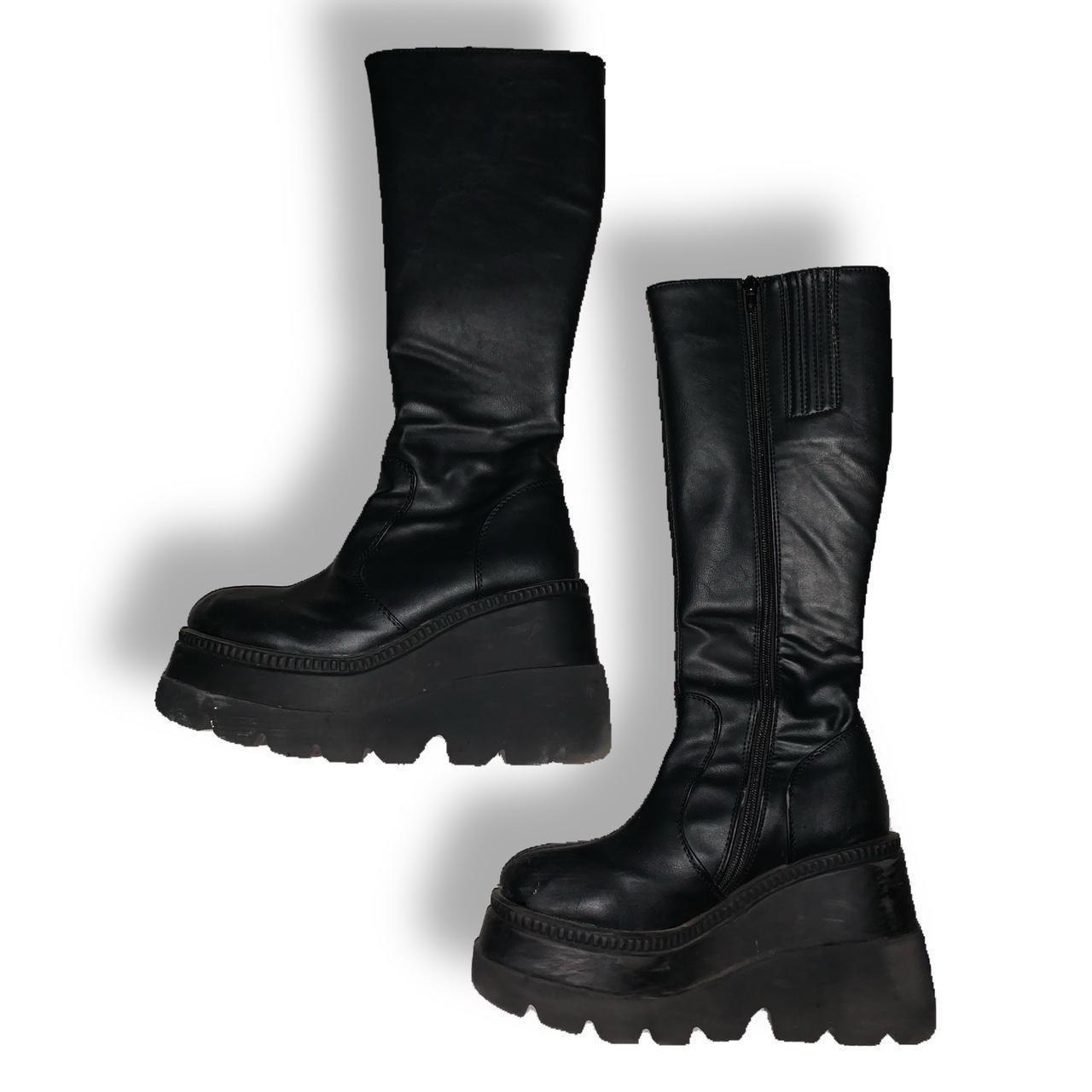 demonia earthshaker platform boots