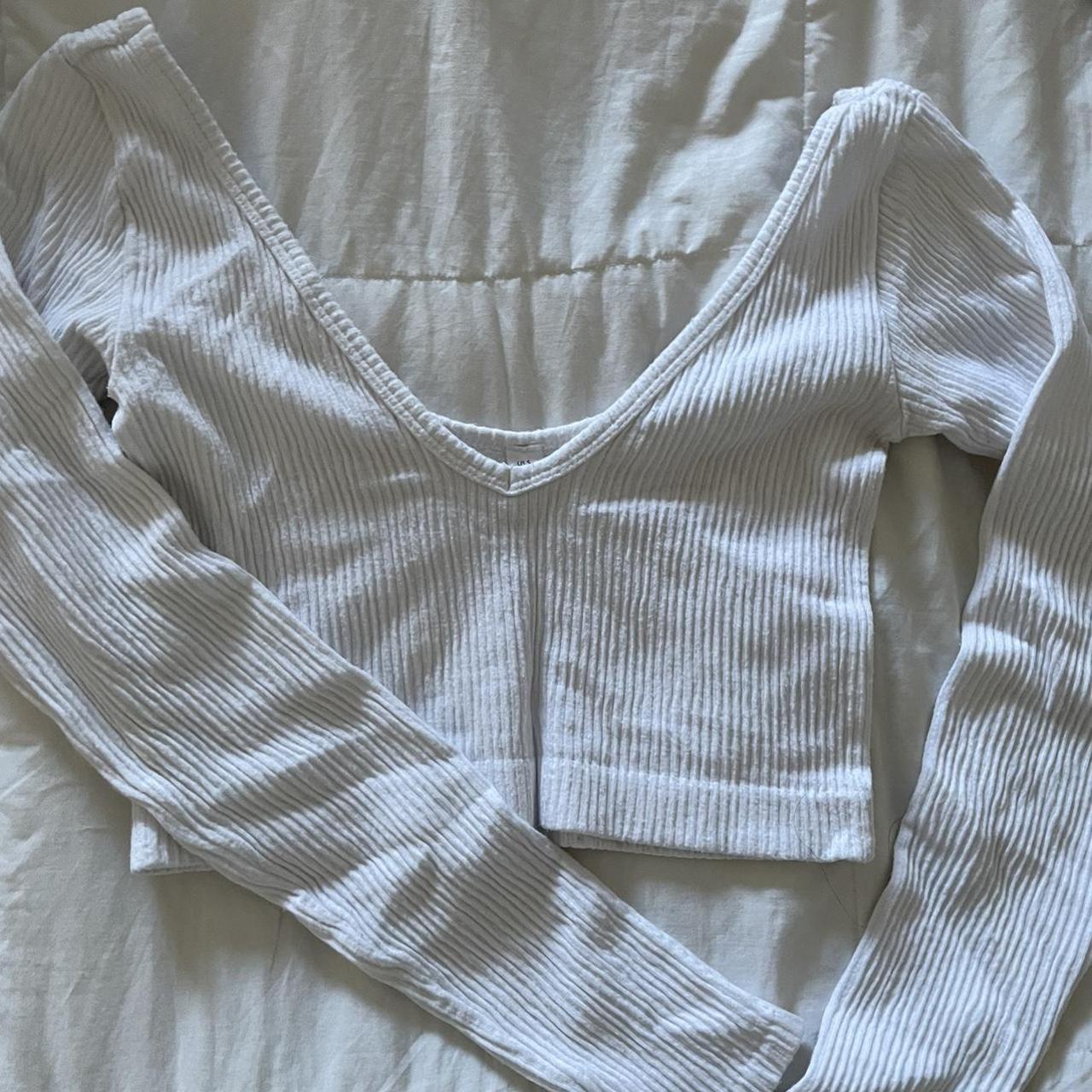 Urban outfitters white crop top #zara - Depop