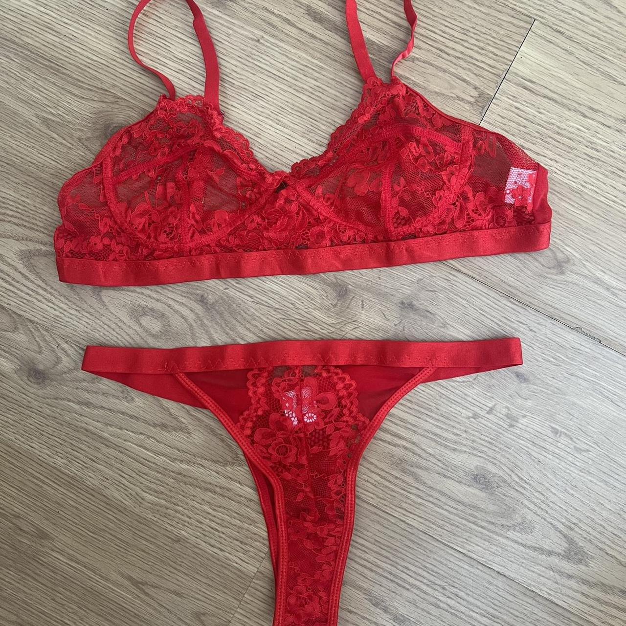 MESSAGE BEFORE BUYING Red lace lingerie set in size L - Depop