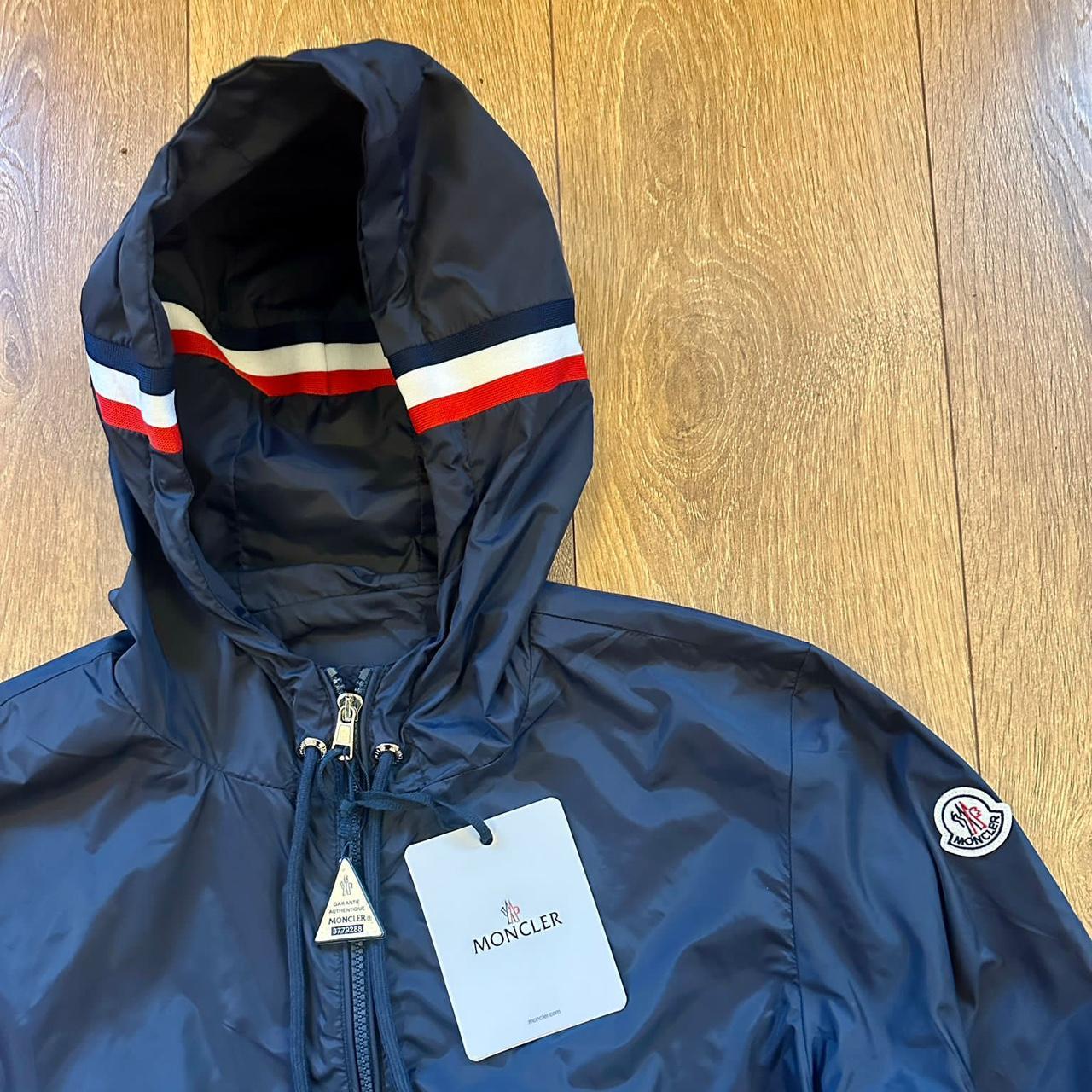 Moncler 3779288 sales