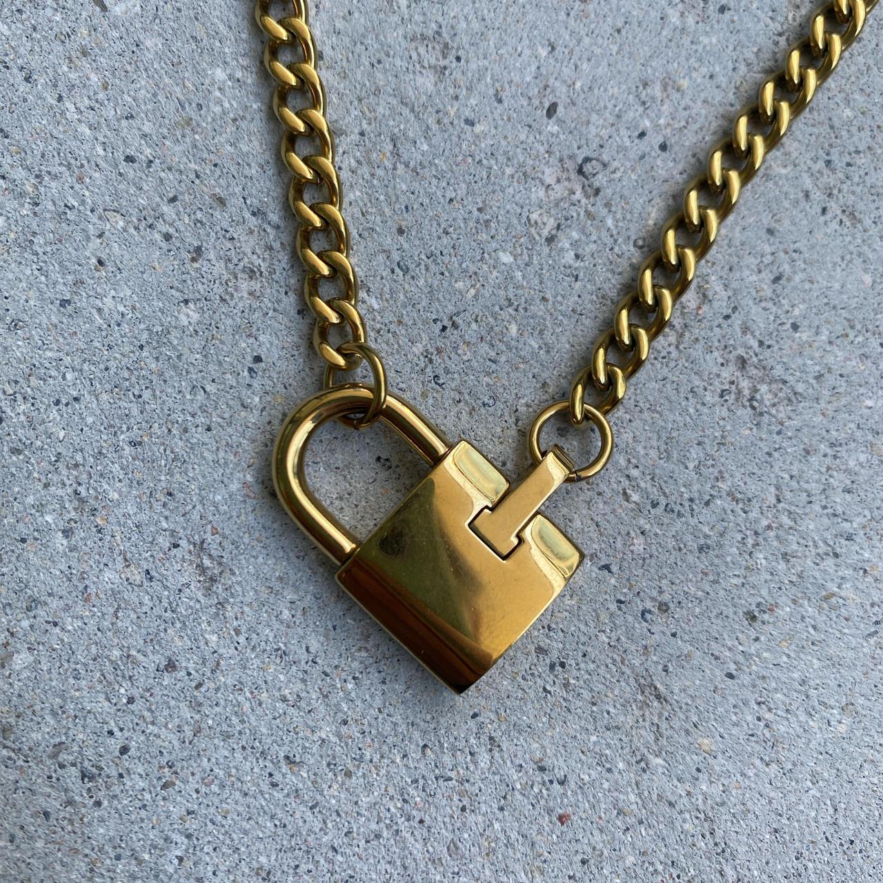 Vitaly order Gold Lock Chain