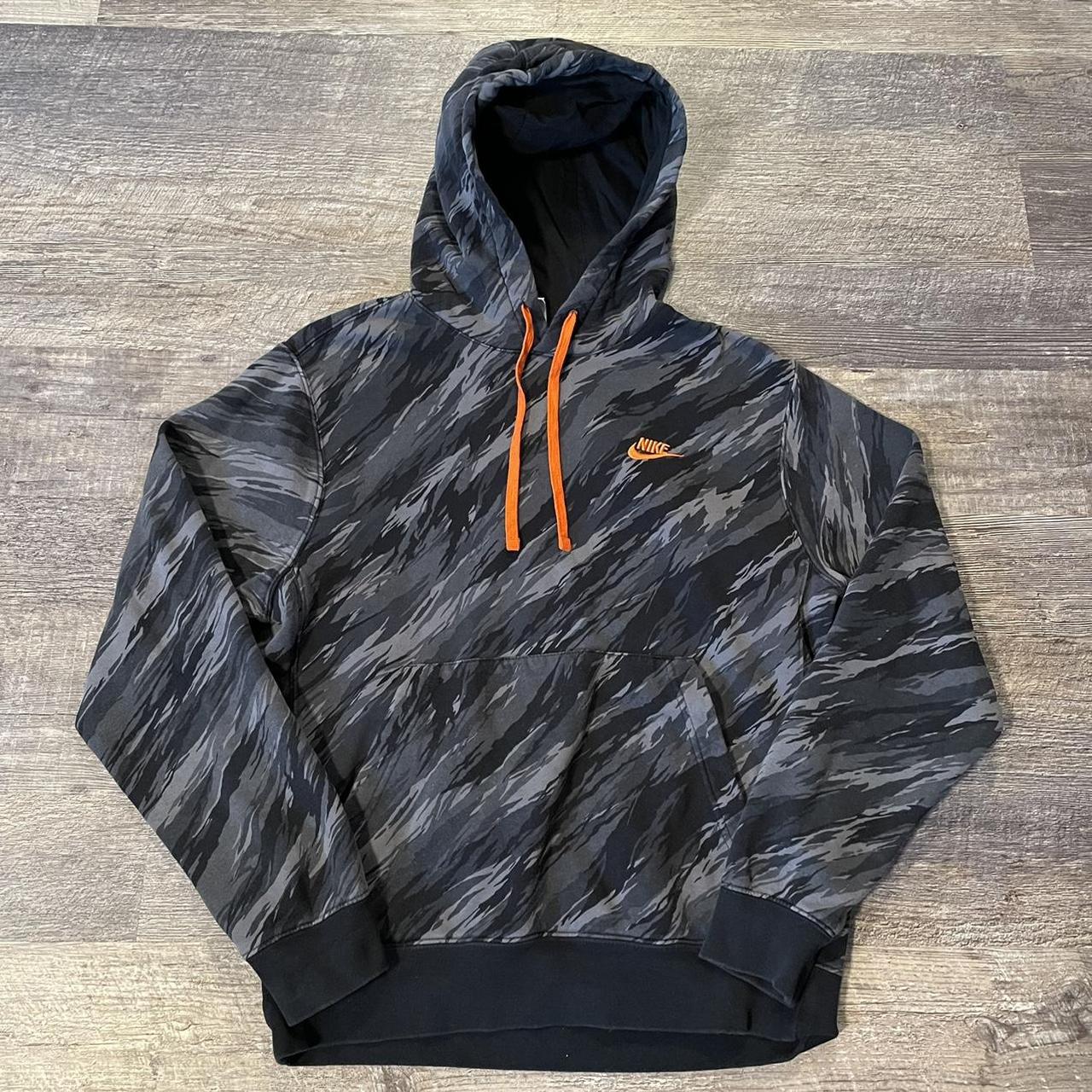 essential hoodie nike