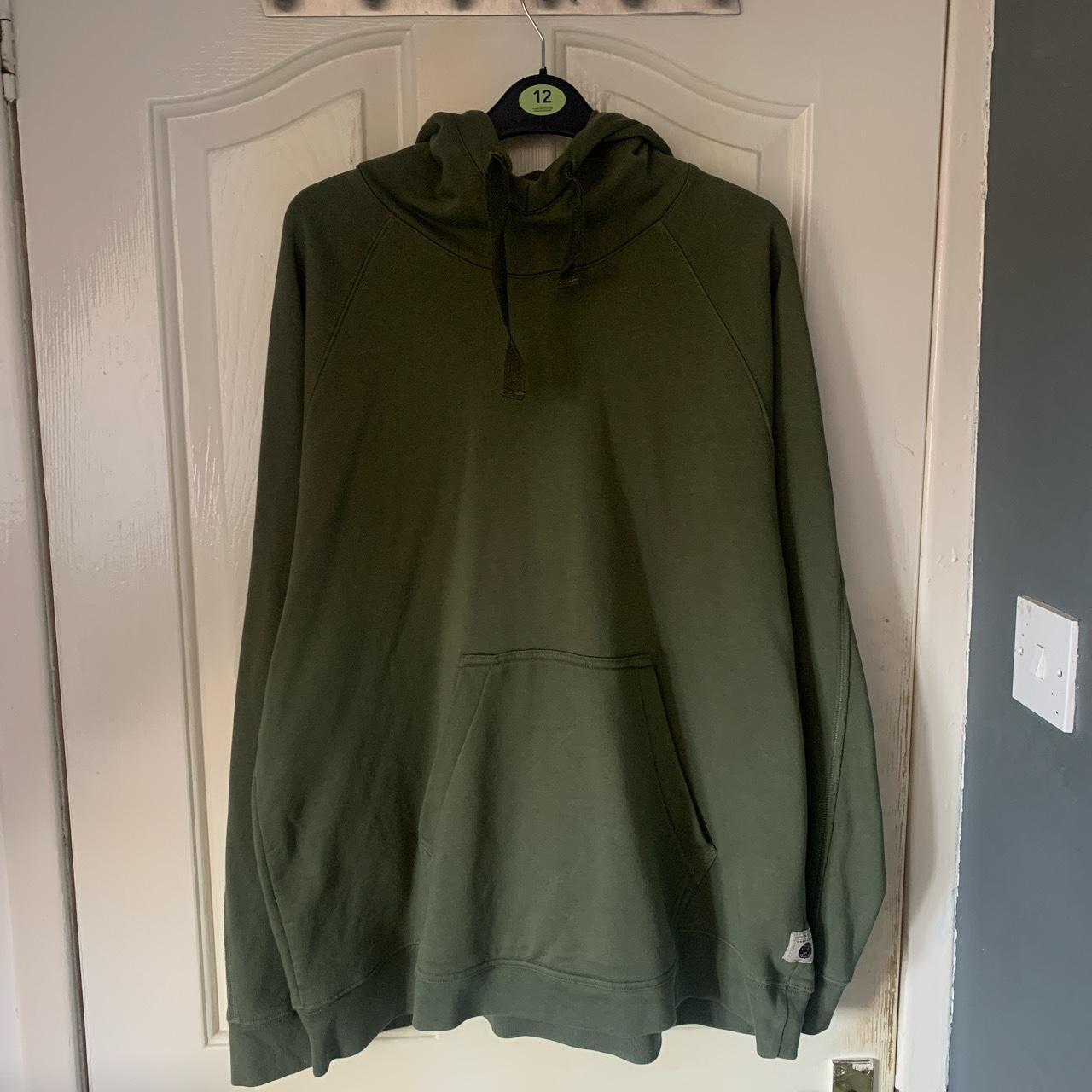 Pretty green hoodie Size XXL fits more like an. Depop