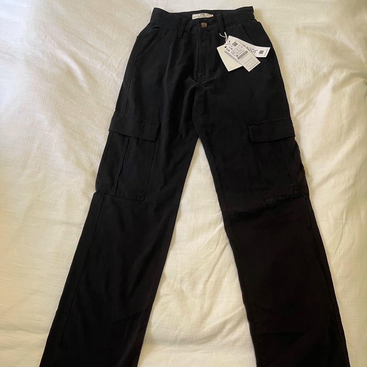 Stradivarius straight leg cargo pants in black Size... Depop