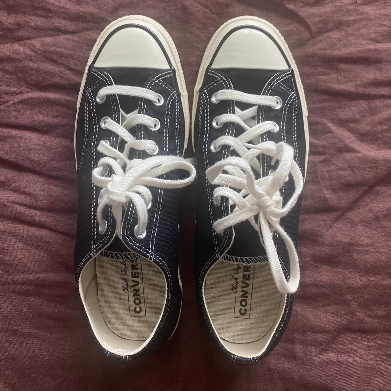 Converse Women's Black and White Trainers | Depop