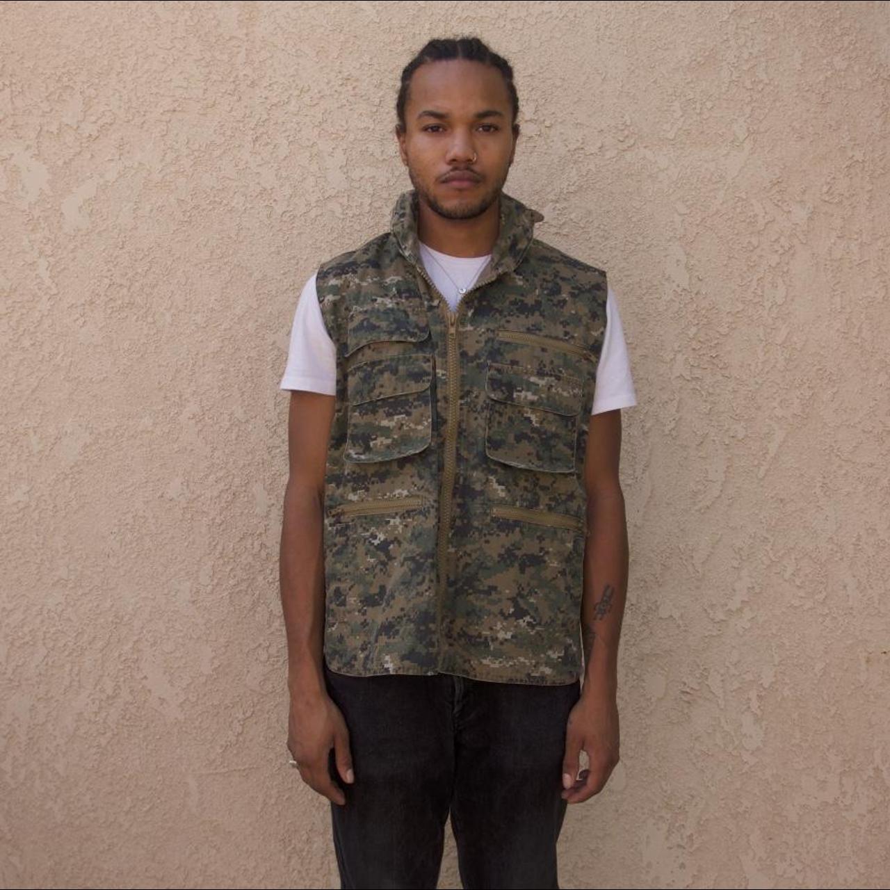 Camo on sale utility vest