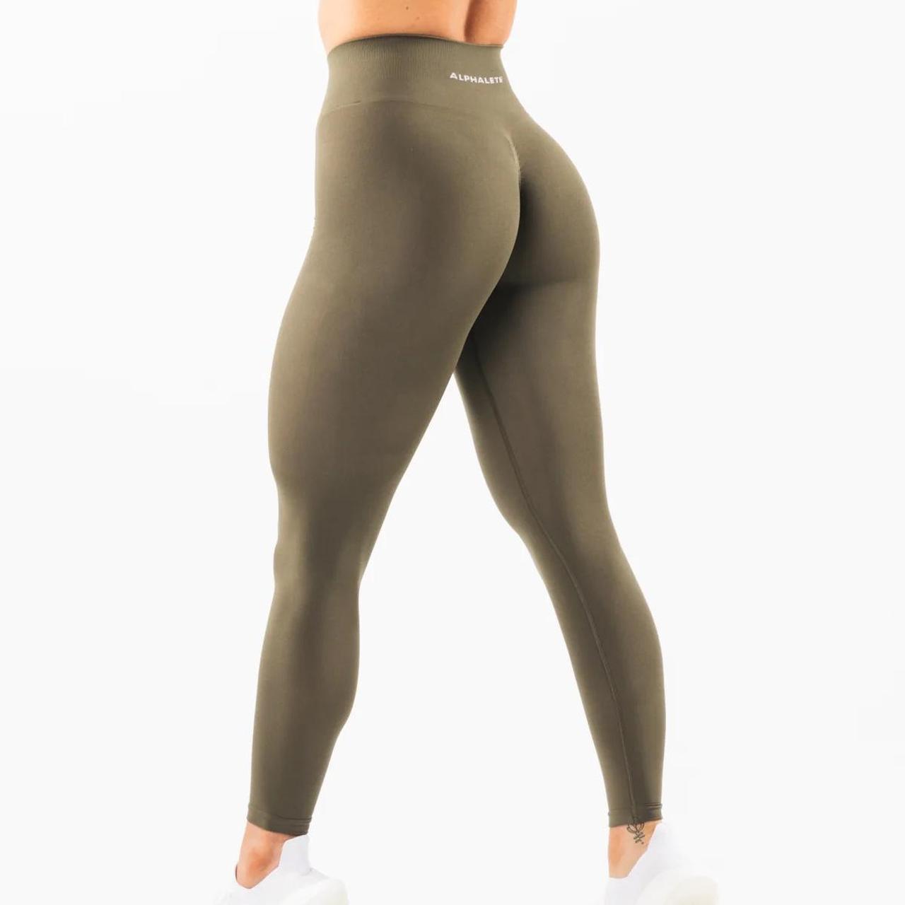 Brand new w tags Alphalete Amplify leggings, Size