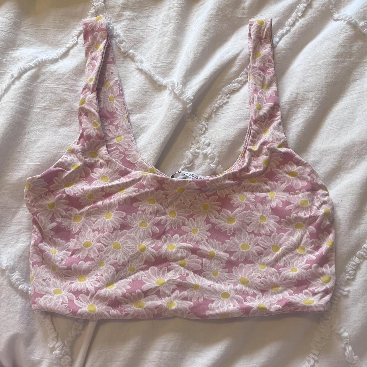 Zara Pink Floral Crop Top x Size M but could also... Depop