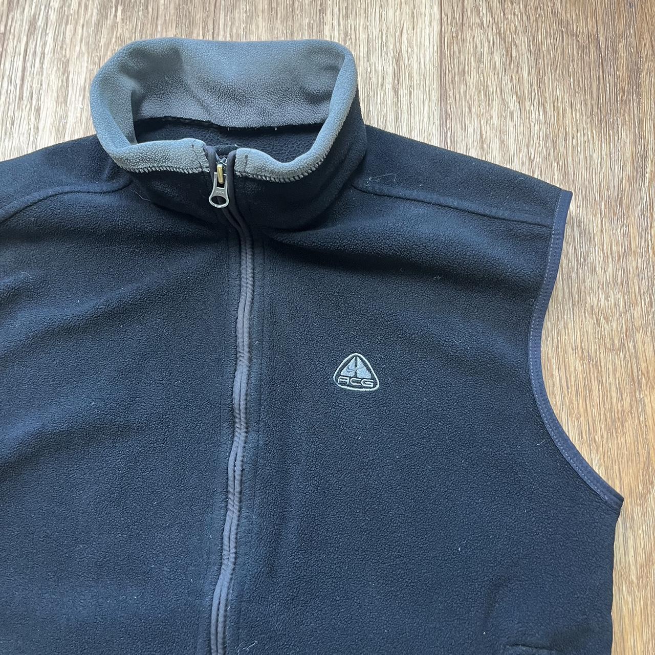acg vest black