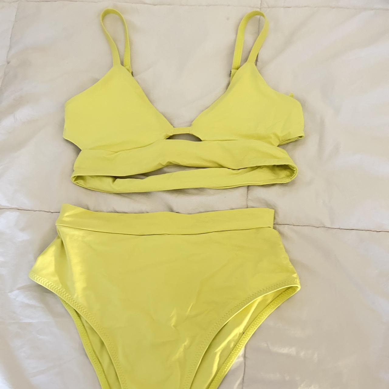 Women's Yellow Bikinis-and-tankini-sets | Depop