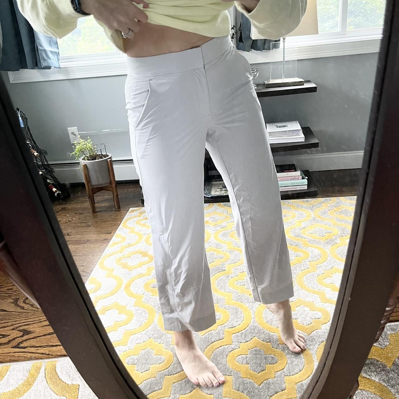 Pants Cropped By Athleta Size: 0