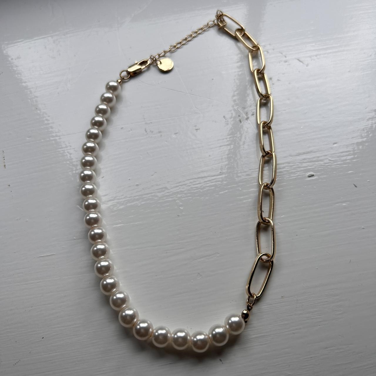 French connection pearl/gold necklace, never been... - Depop