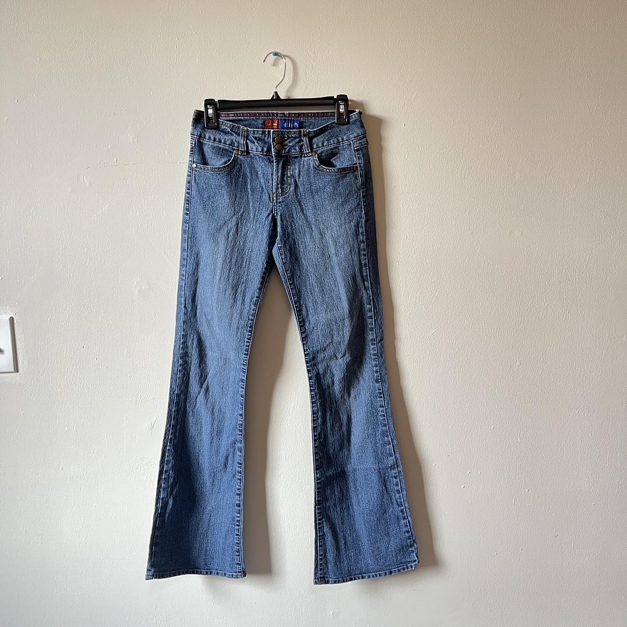 RSQ ripped jeans 90s style In great condition - Depop