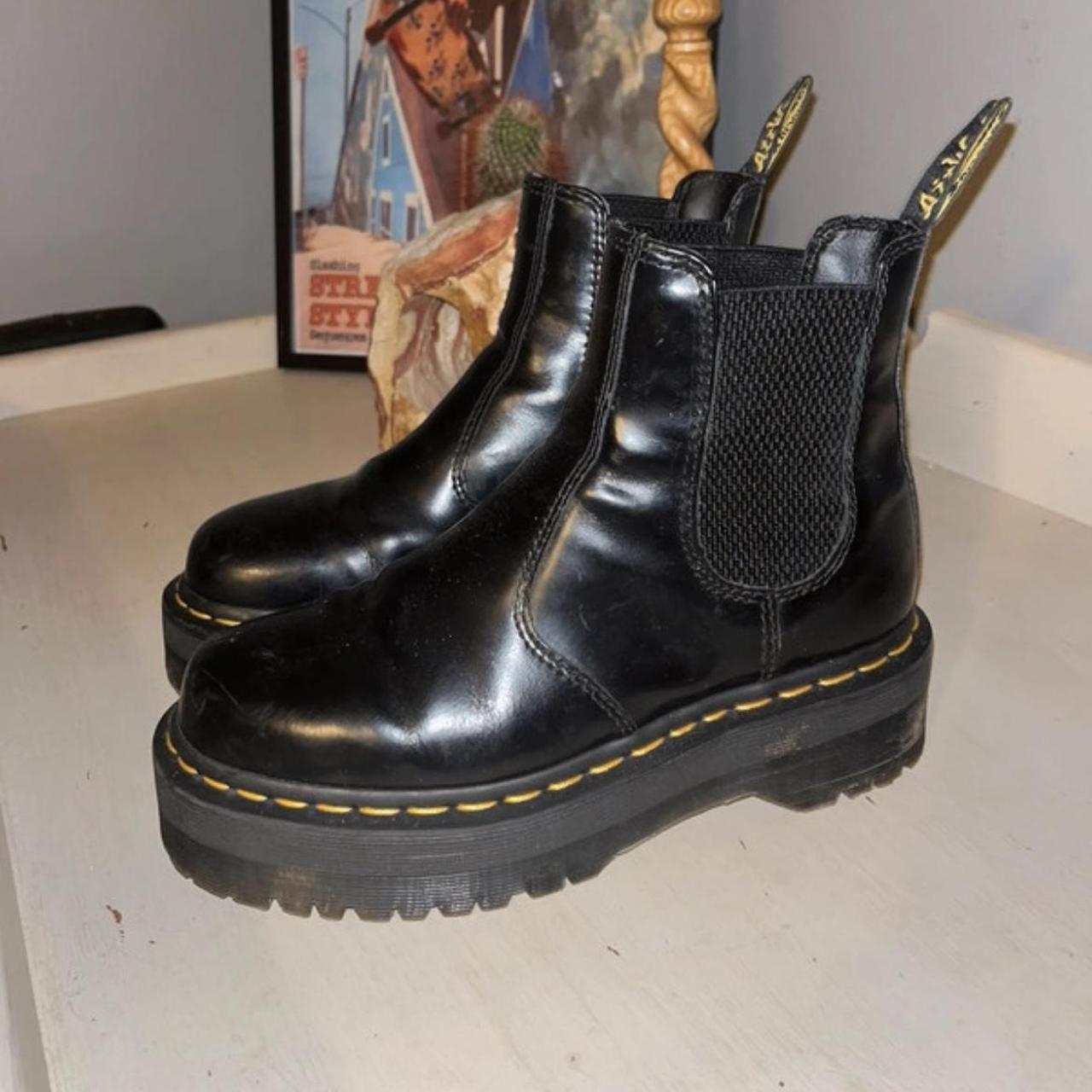 platform chelsea dr martens
