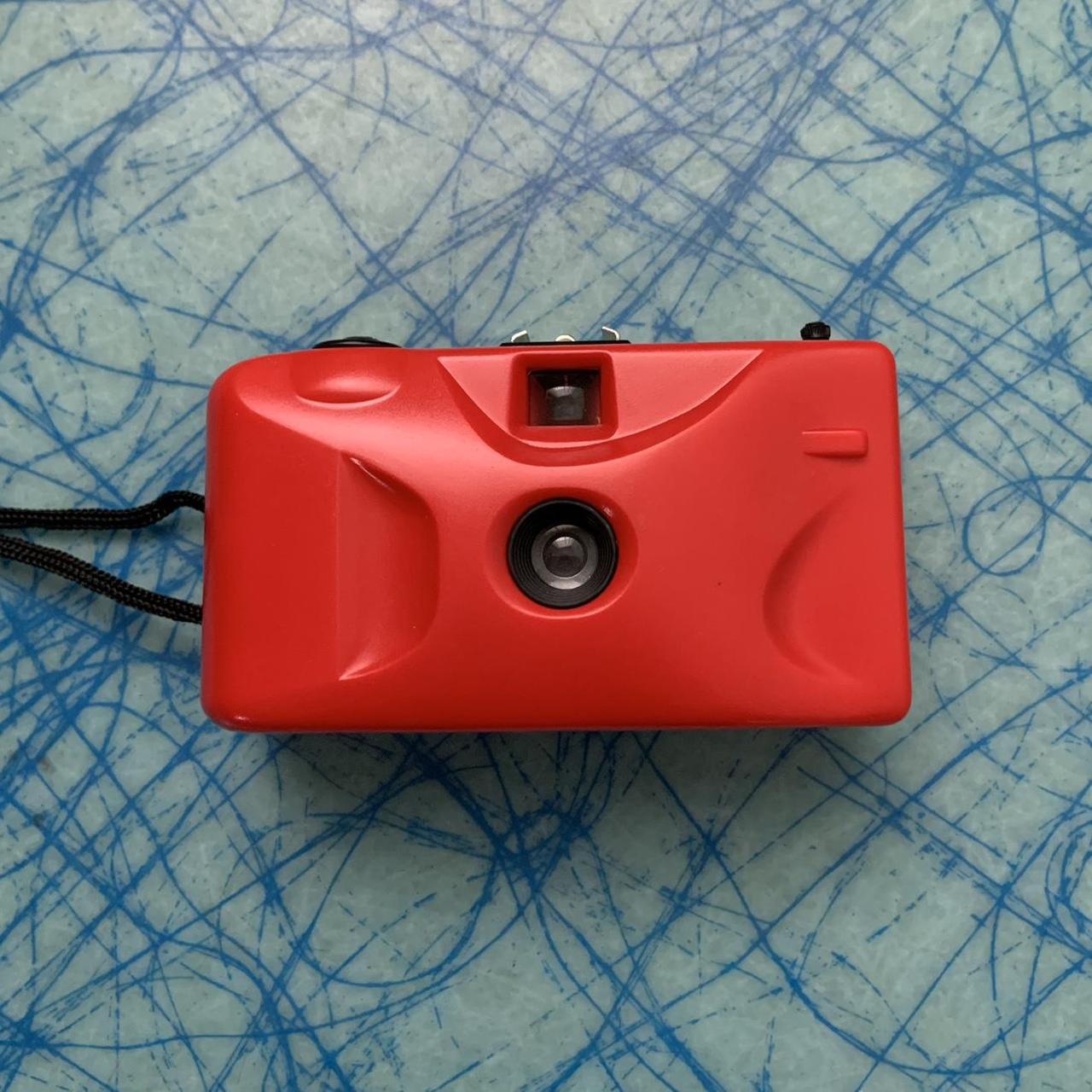 Vintage 35mm Red Film Camera 📷📷📷📷📷📷📷📷📷📷📷📷 Takes... Depop