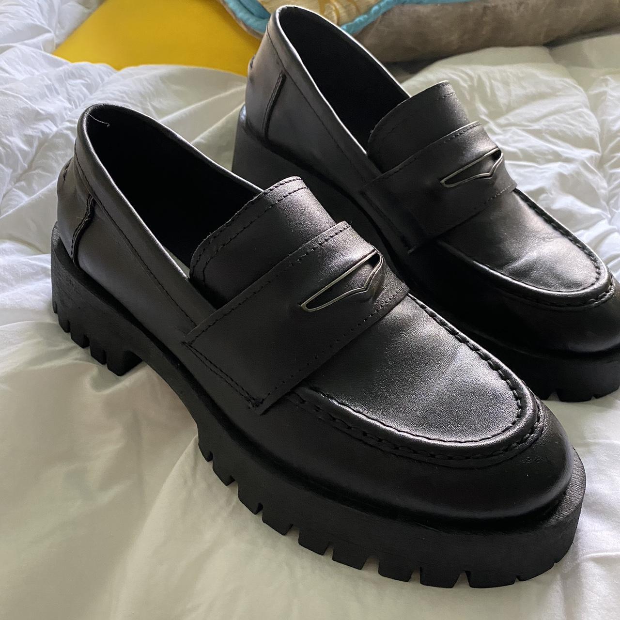 Steve Madden Women's Black Loafers | Depop