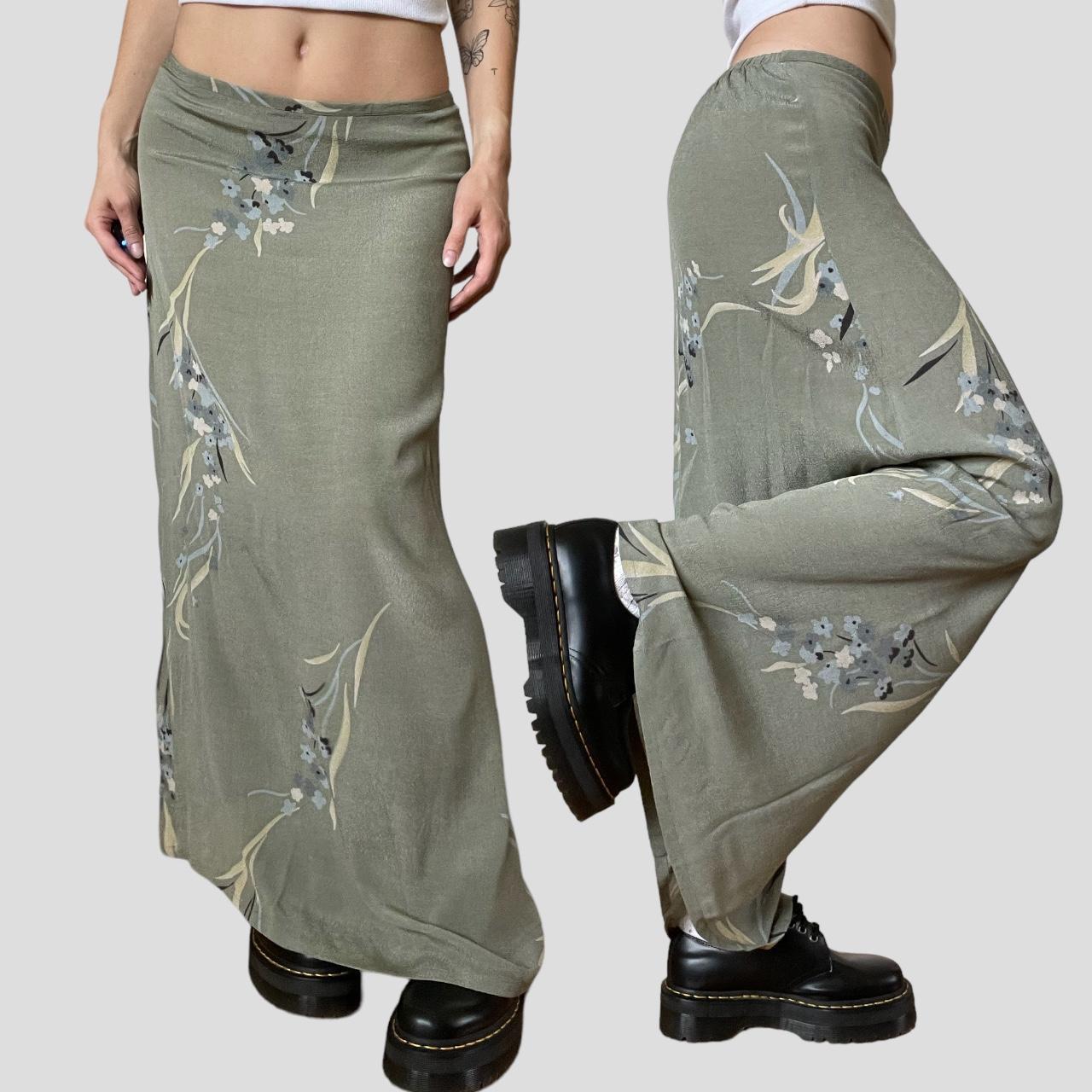 John Paul Richard Women's Green and Cream Skirt (2)