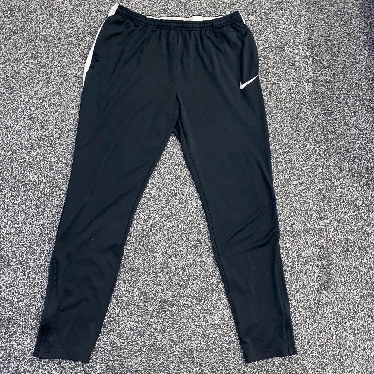 Nike Men's Black and White Joggers-tracksuits | Depop