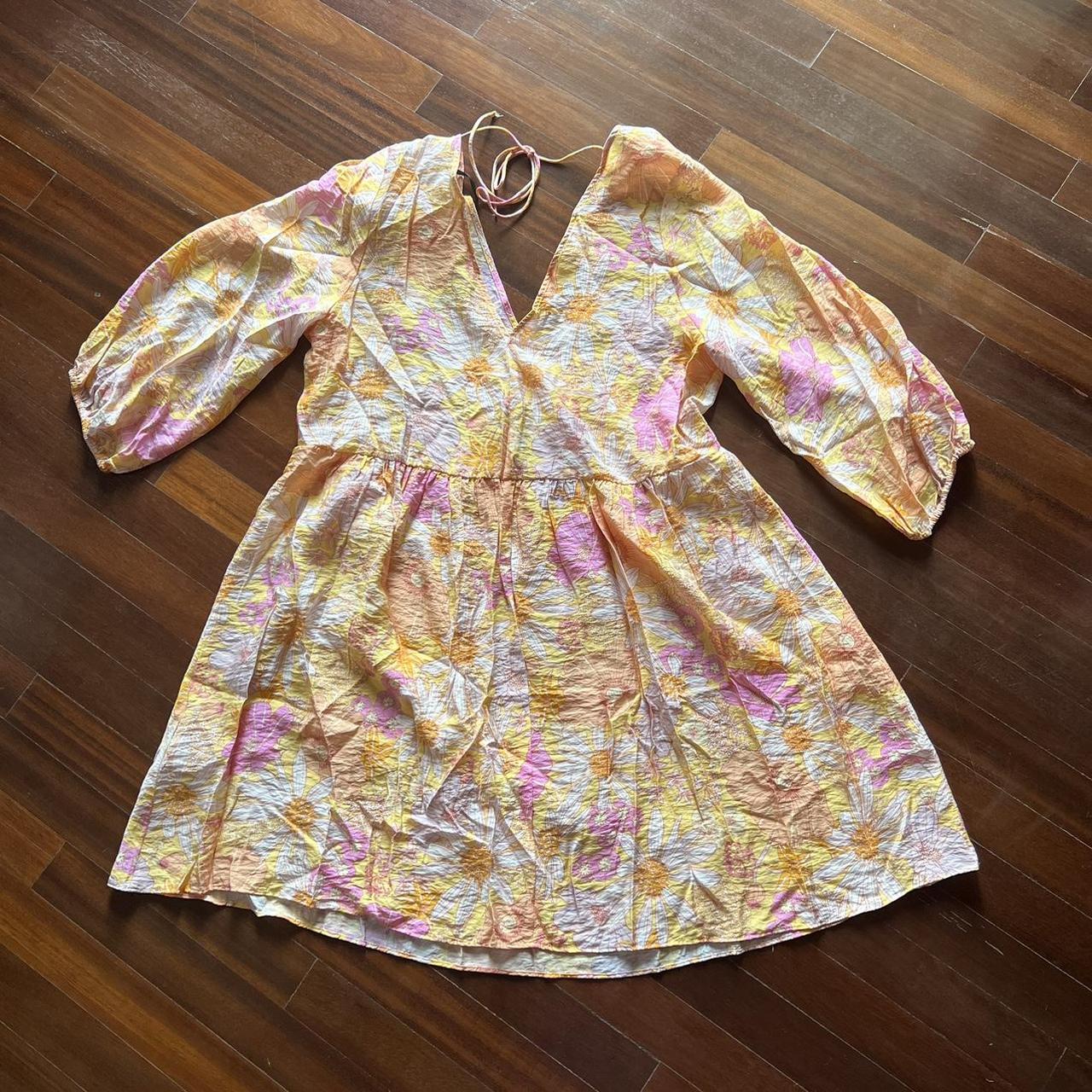 H&M Floral Dress Vivid print and flowy dress... Depop