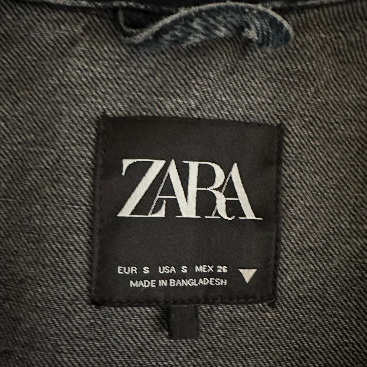 Zara Women's Navy and Black Jacket | Depop