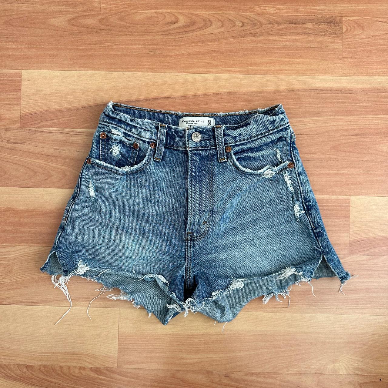 Abercrombie & Fitch Women's Blue and Navy Shorts | Depop