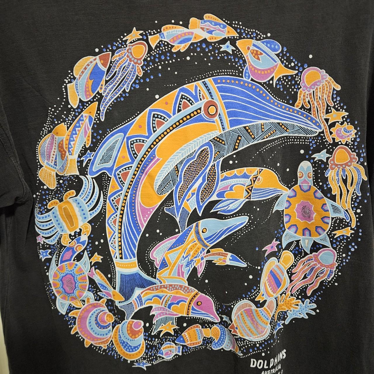 Eye-catching Aboriginal art tee! This unique shirt... - Depop