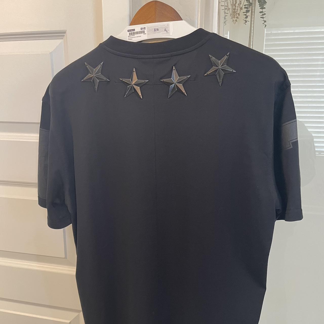 Preowned RARE metallic star appliqued t shirt from