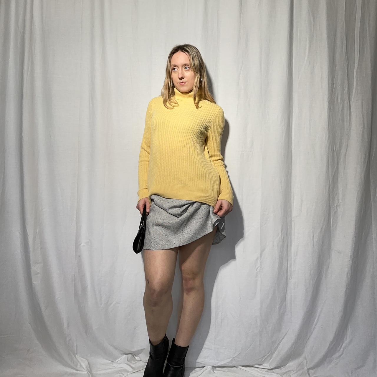 Lemon yellow outlet sweater