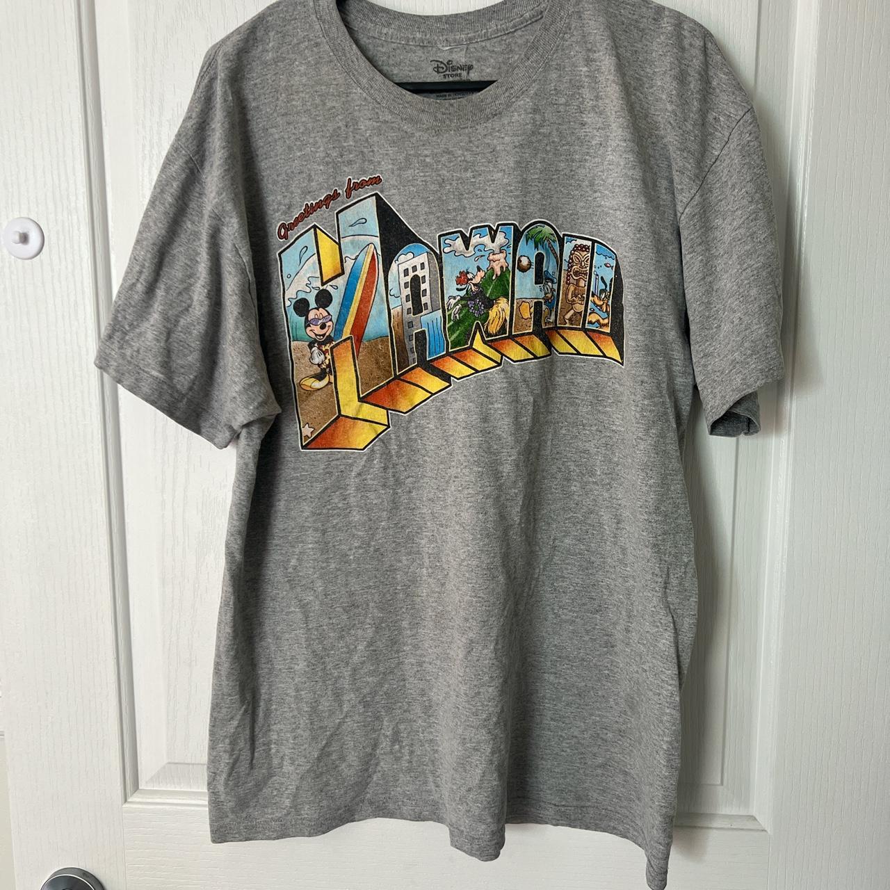 Vintage men’s Disney shirt - Depop