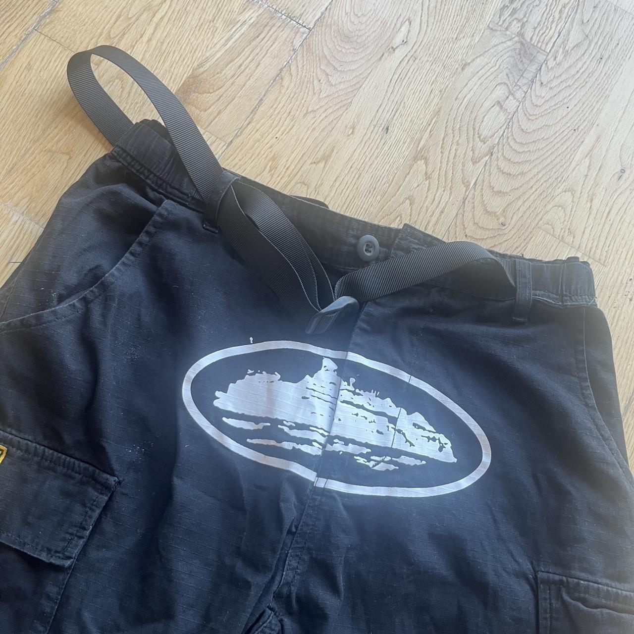 CORTEIZ GUERILLAZ CARGO PANT BLACK/PINK Size: | Depop