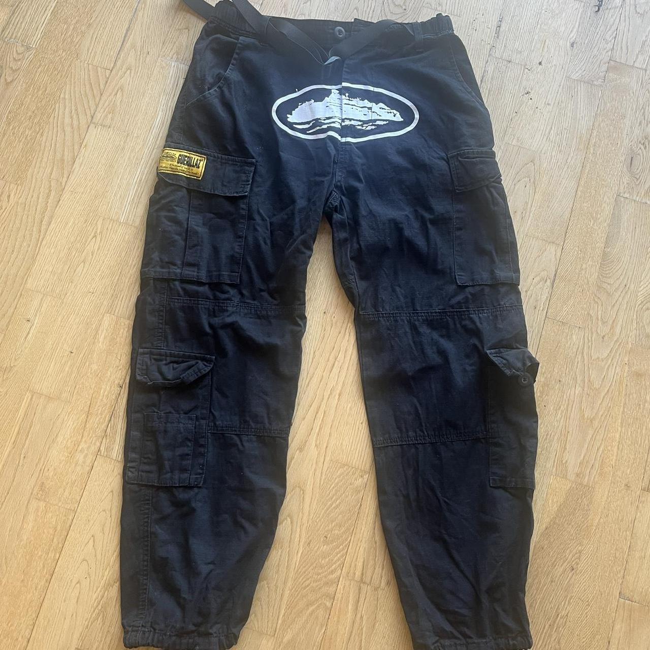 CORTEIZ GUERILLAZ CARGO PANT BLACK/PINK Size: | Depop