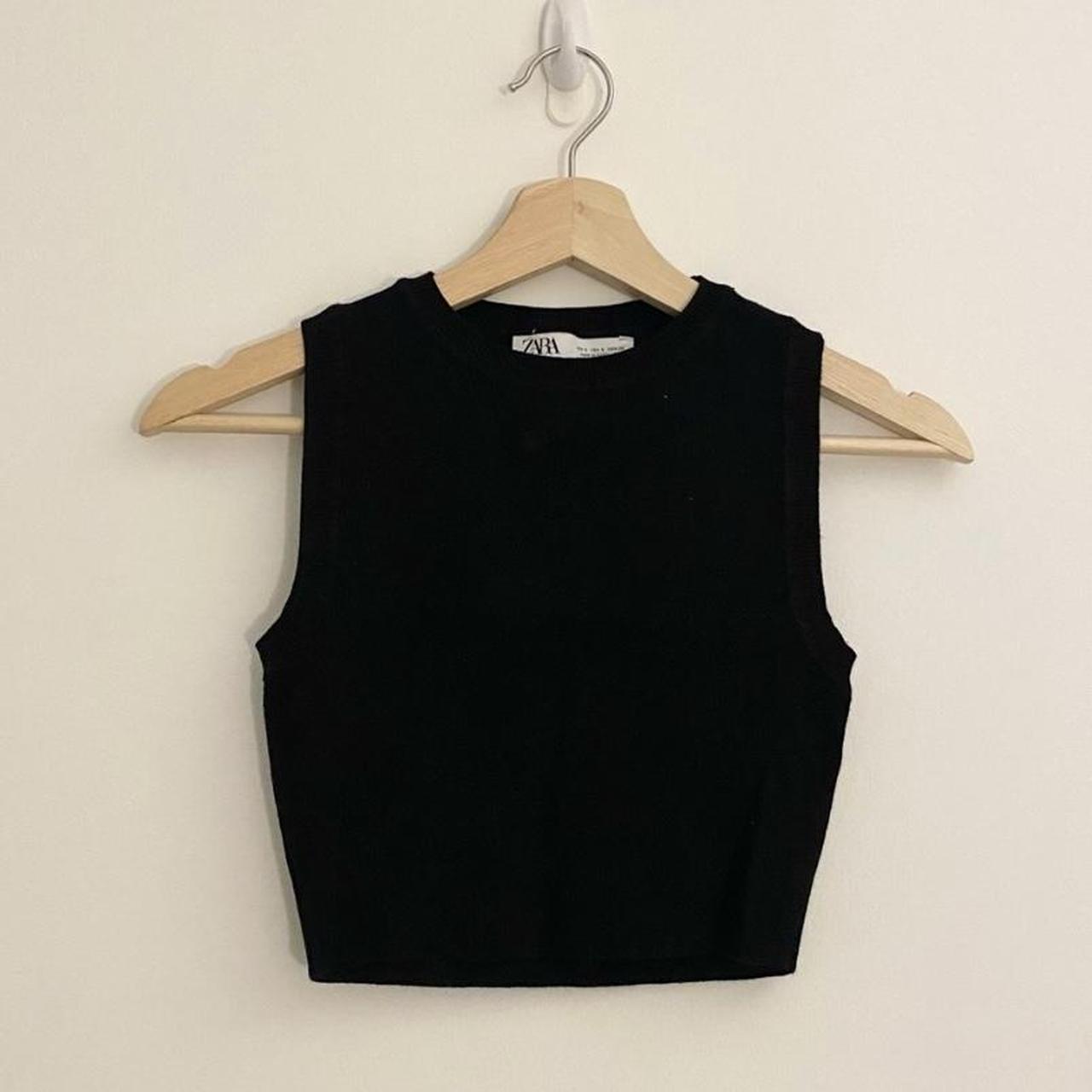 Zara Women's Black Crop-top | Depop