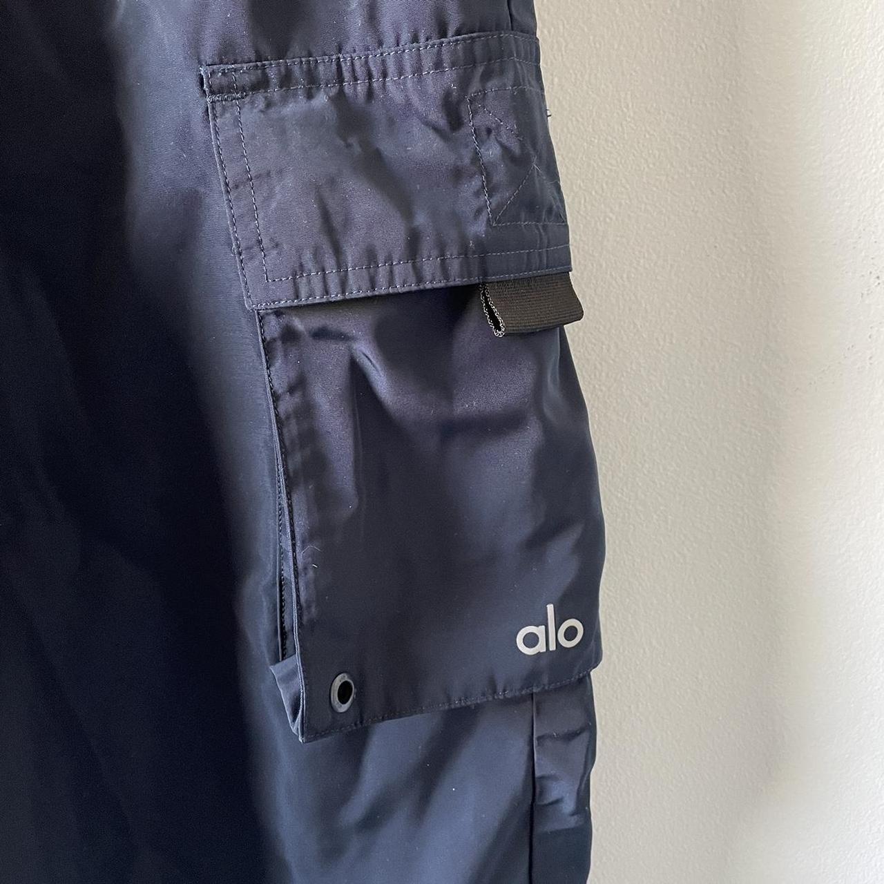 ALO it girl pants in navy Stay one step ahead in... Depop