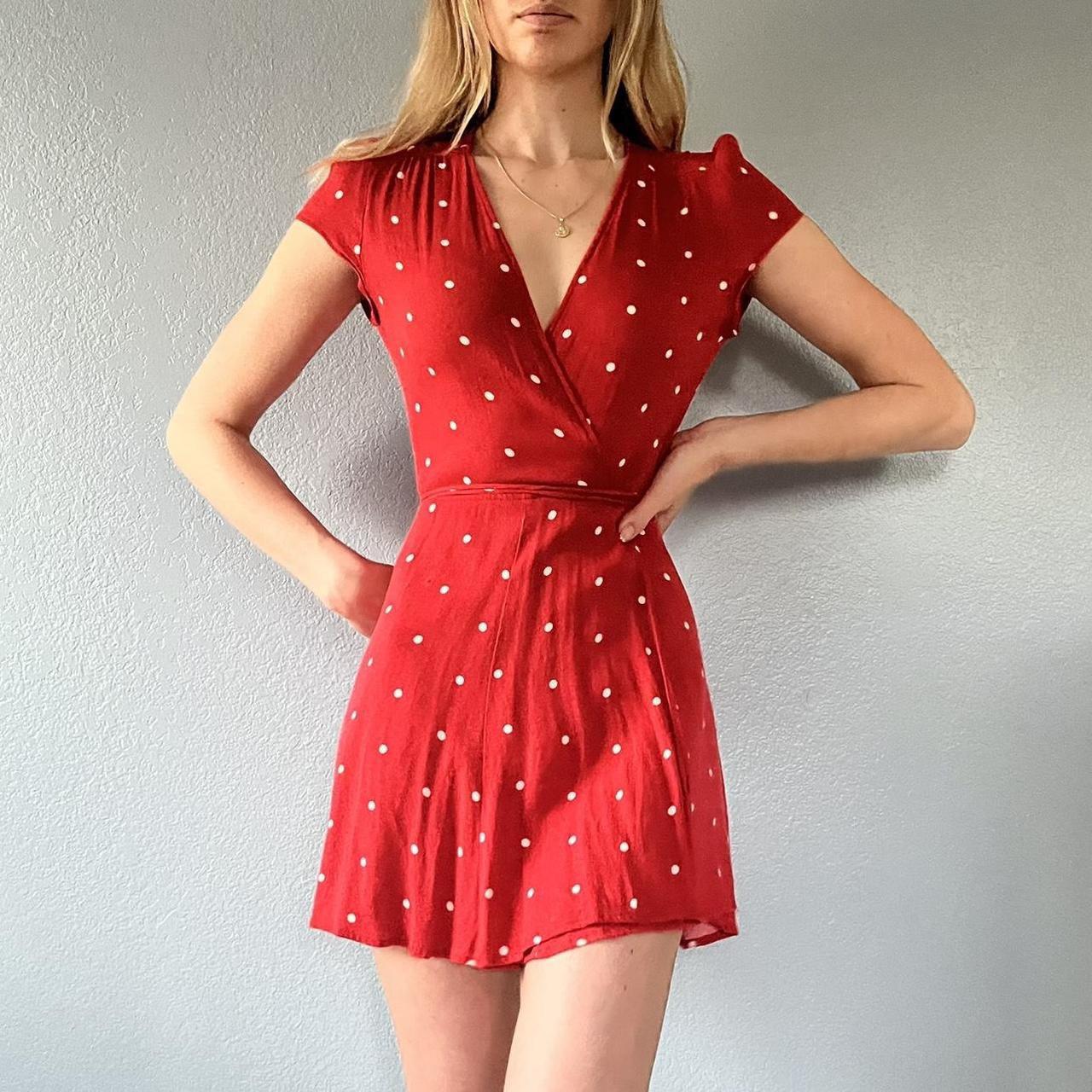 Beautiful red polka dot Reformation dress size xs