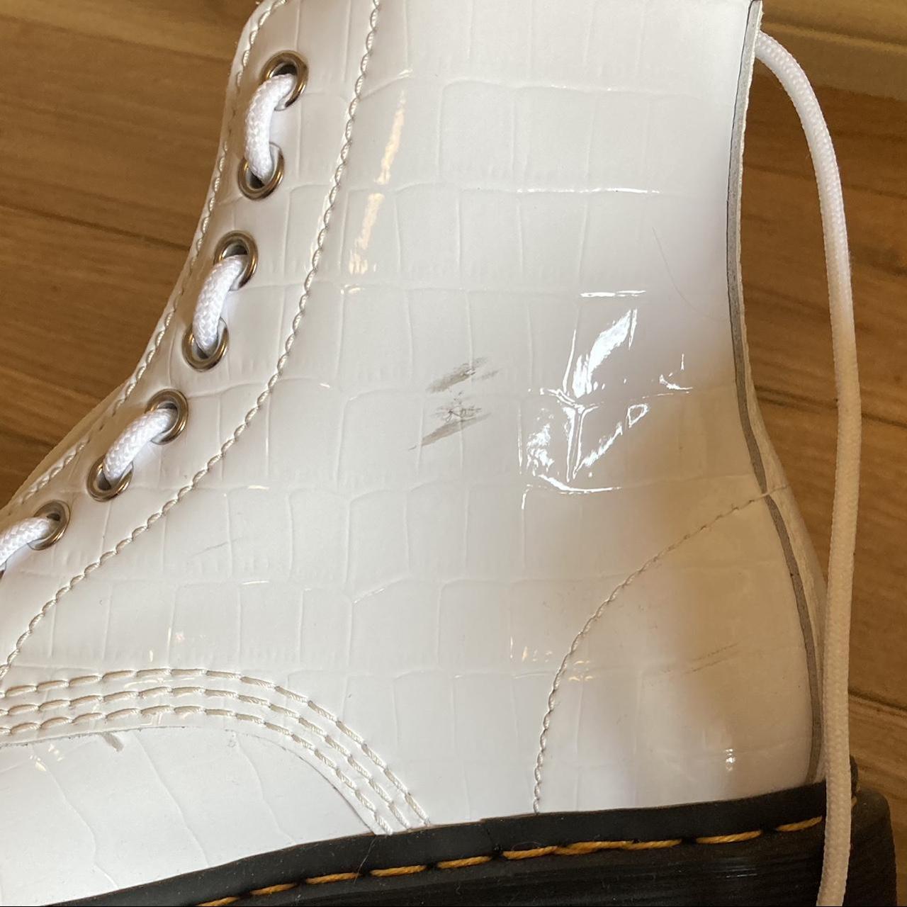 sinclair dr martens white