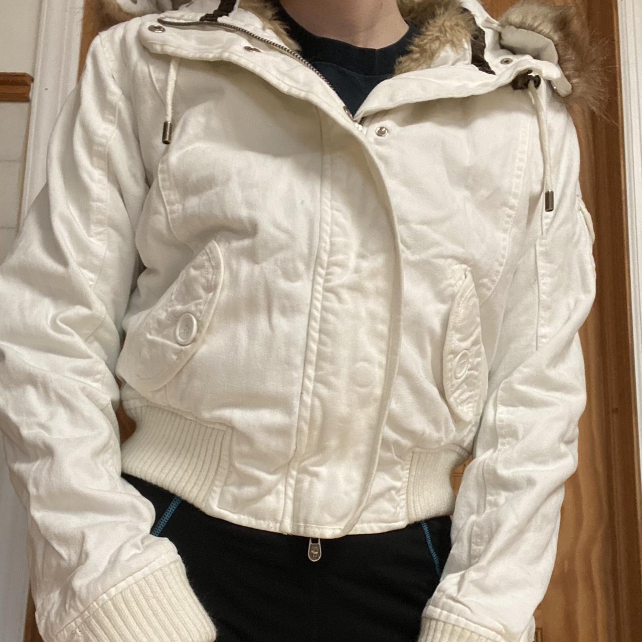 Abercrombie deals white jacket