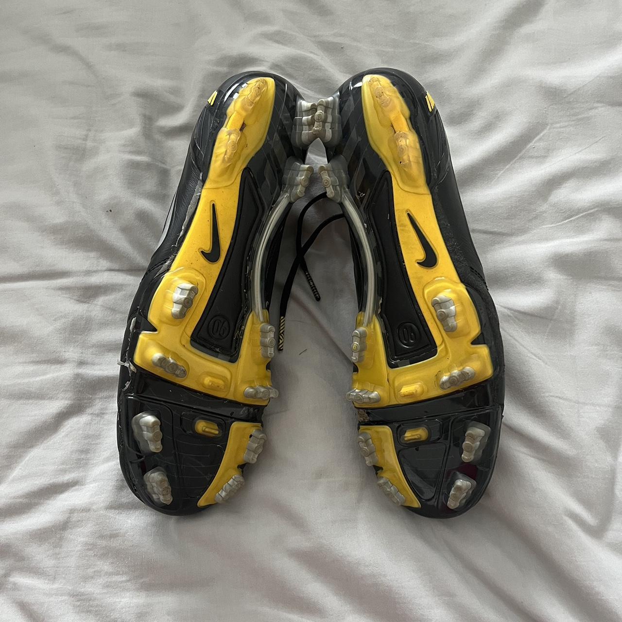 Black and yellow t90 best sale