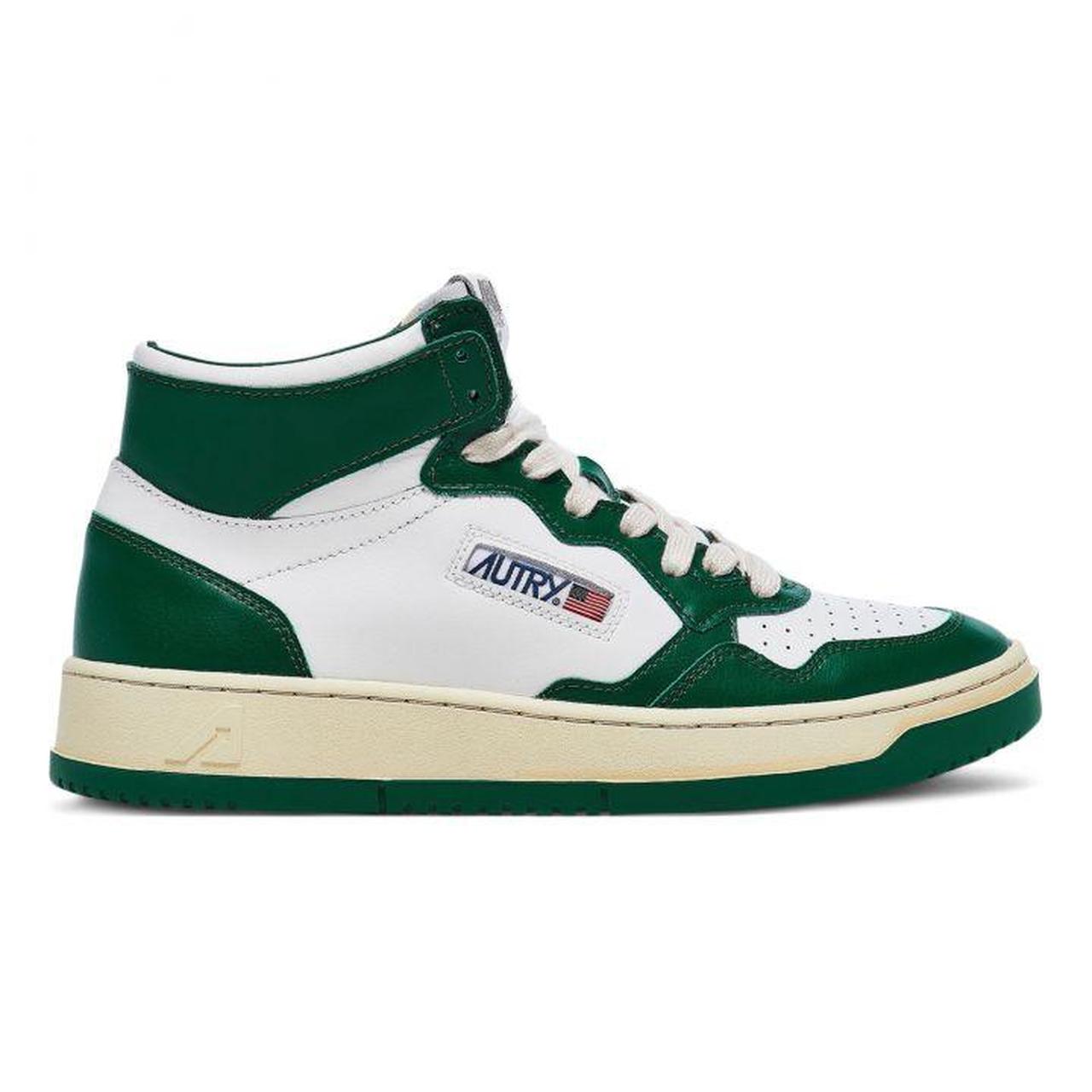 Autry Women's Green and White Trainers (3)